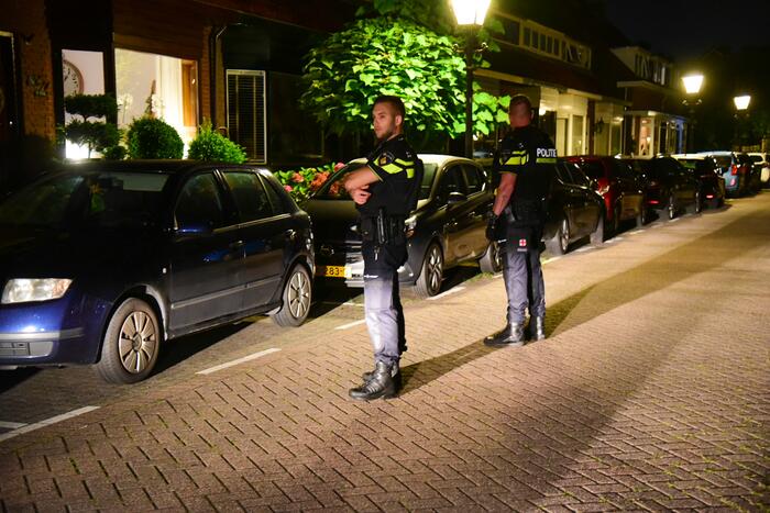 Politie lost waarschuwingsschot bij onderzoek schietpartij