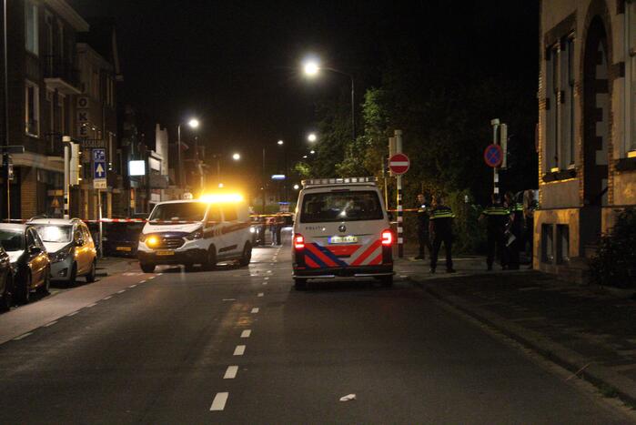 Twee agenten gewond bij schietpartij, twee verdachten aangehouden