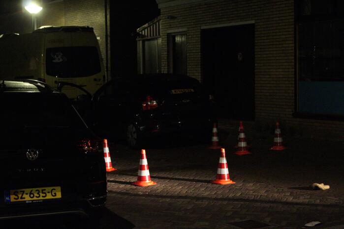 Twee agenten gewond bij schietpartij, twee verdachten aangehouden