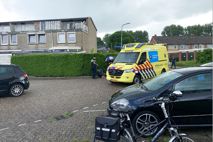 Fietsster gewond bij aanrijding met auto