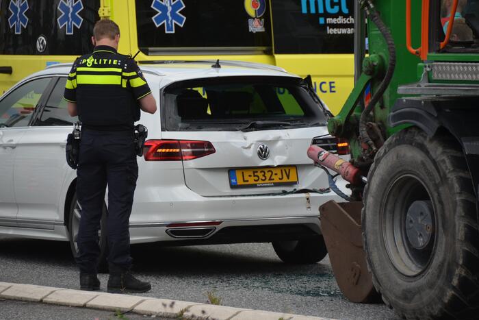 Veel schade door kop-staart botsing met graafmachine