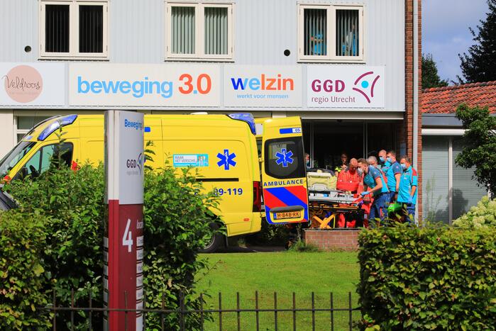 Traumahelikopter landt voor complicaties met baby