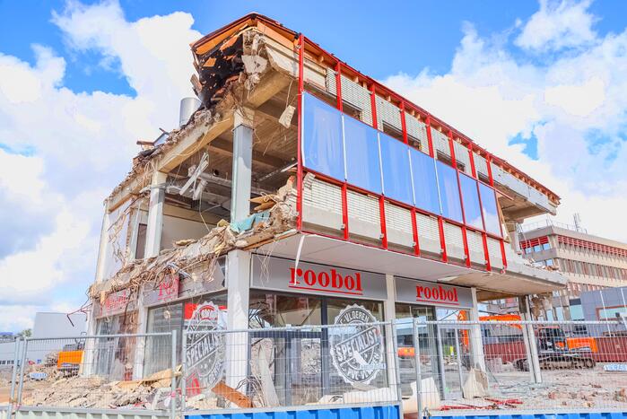 Panden Kwantum en Roobol gesloopt voor herontwikkeling winkelcomplex