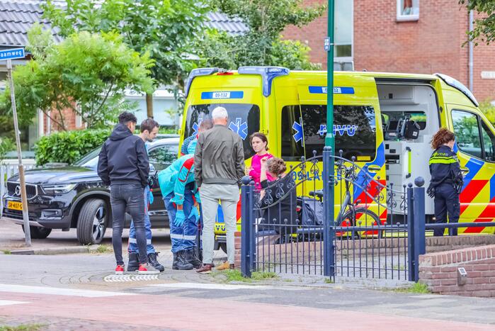Scooterrijder slaat op de vlucht na aanrijding