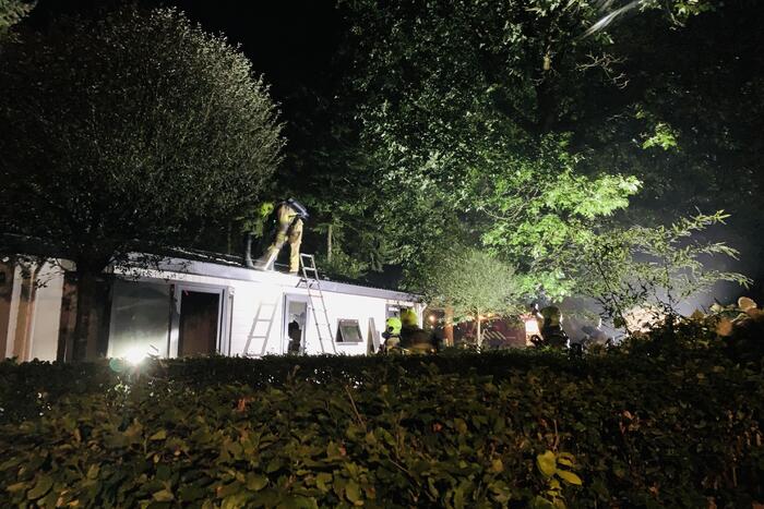 Veel rookontwikkeling door brand in chalet