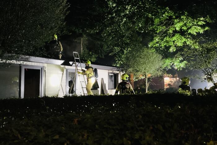 Veel rookontwikkeling door brand in chalet
