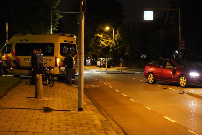 Dronken persoon botst tegen personenauto