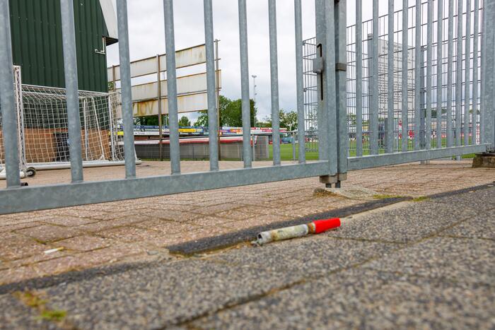 Grote politie-inzet bij voetbalvelden