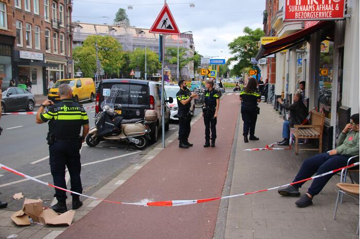 Persoon gewond na steekpartij voor Surinaams eethuis