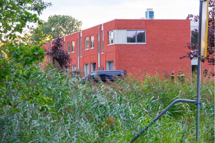 Inbrekers betrapt en slaan op de vlucht