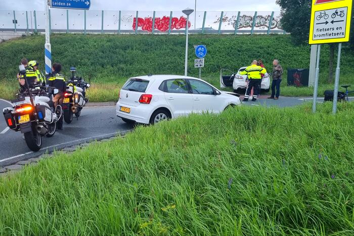 Persoon gewond bij aanrijding, bestuurder aangehouden
