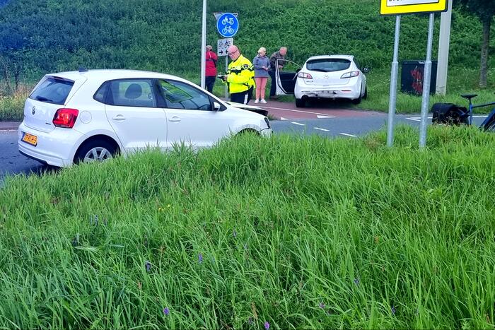 Persoon gewond bij aanrijding, bestuurder aangehouden