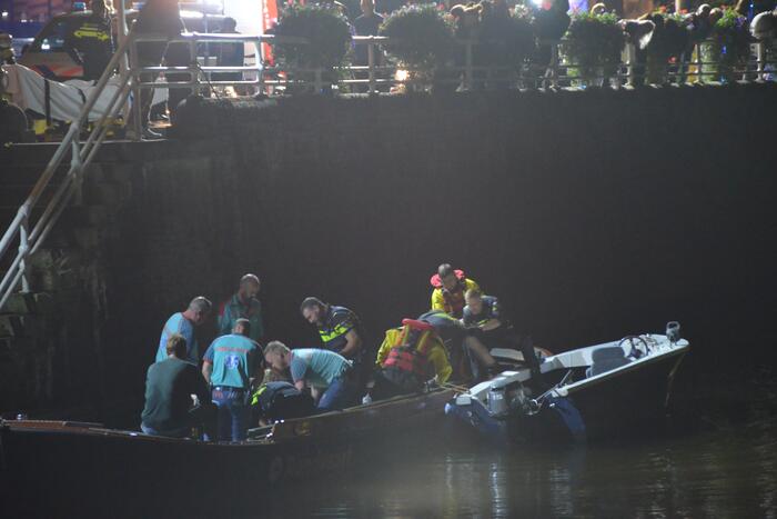 Man met verward gedrag uit Hoekstergracht gehaald