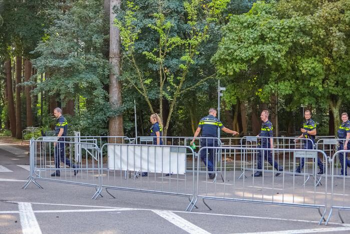 Twee wolven in Dierenpark Amersfoort ontsnapt uit hun verblijf