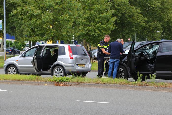 Kop-staart botsing voor stoplicht