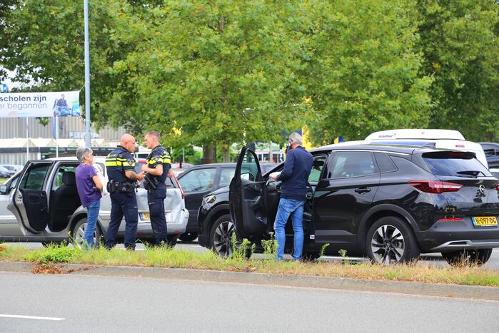 Kop-staart botsing voor stoplicht