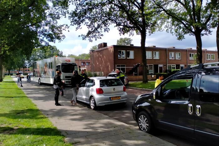 Voetganger voor openbare basisschool Angelslo aangereden