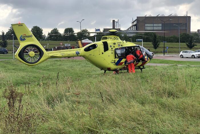 Meerdere gewonden bij ongeval met scooters en bestelbus
