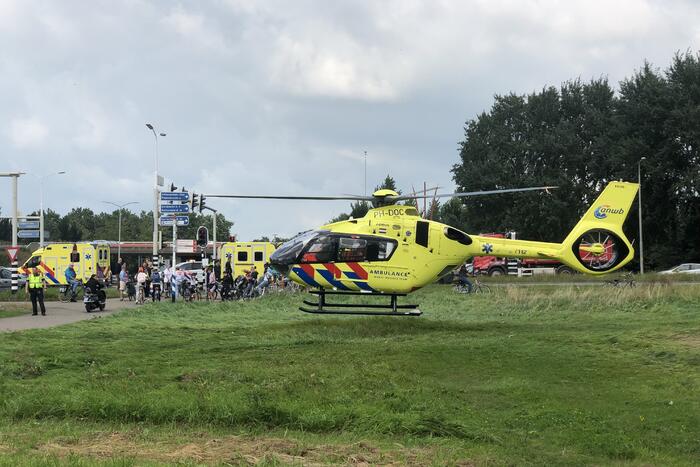 Meerdere gewonden bij ongeval met scooters en bestelbus