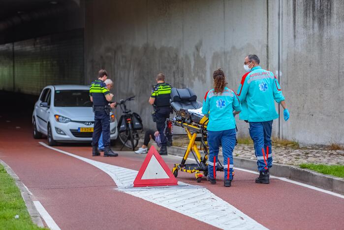 Scooterrijder slaat op de vlucht na aanrijding