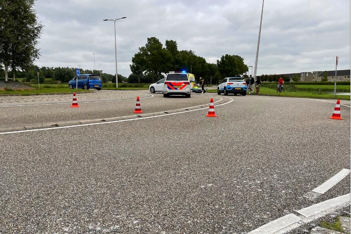 Motorrijder gewond bij botsing op rotonde