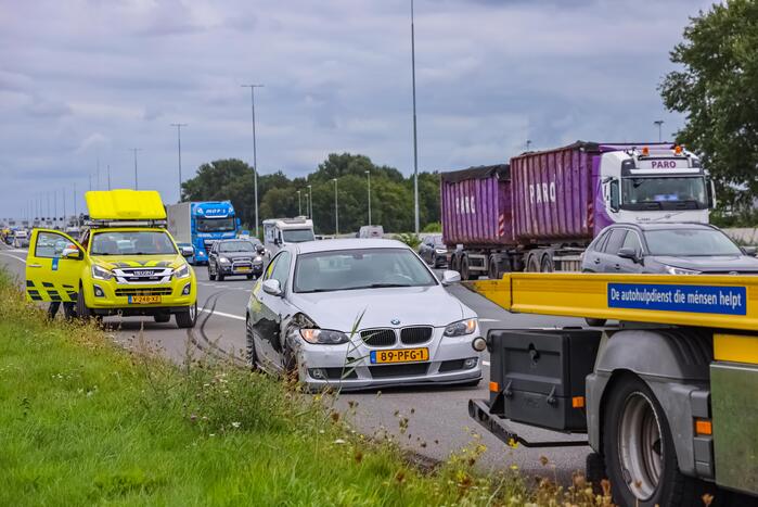 Flinke schade tussen meerdere voertuigen