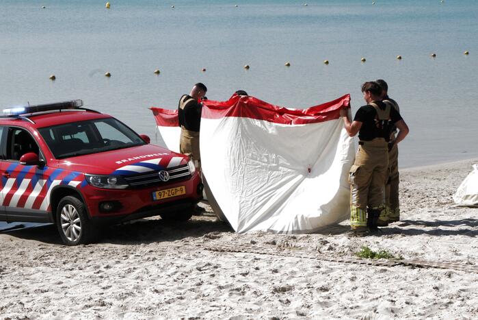 Grote zoekactie naar persoon in water Dagstrand Het Blauwe Meertje