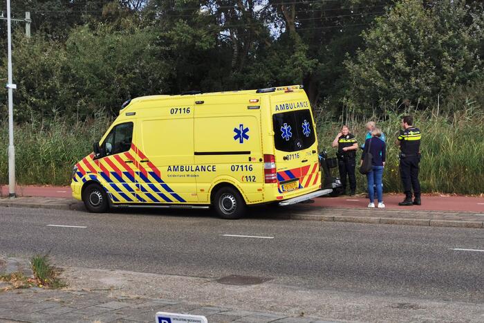 Scootmobieler ligt 45 minuten in riet