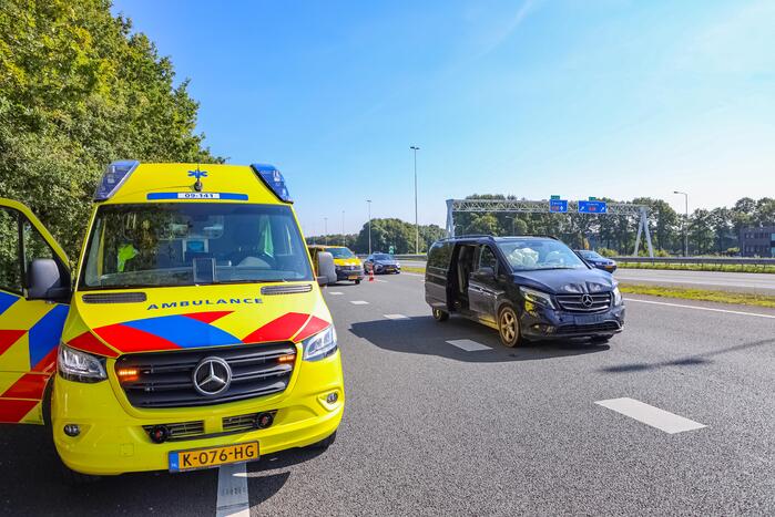 Kind gewond bij kop-staartbotsing