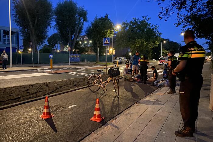 Vrouw gewond bij scooterongeval
