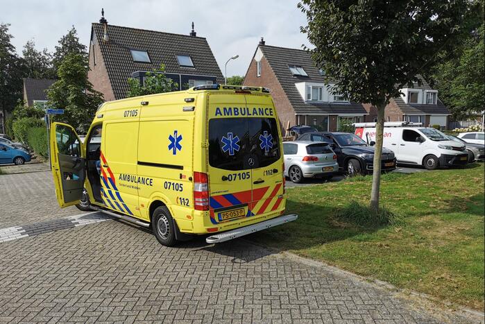 Arrestatieteam doet inval in flatwoning