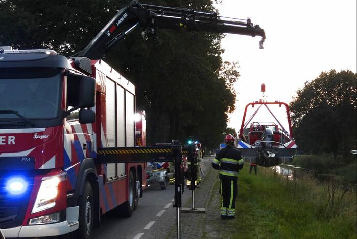 Grote zoekactie in Oranjekanaal na vondst motorhelm
