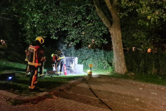 Straatkast beschadigd door brand