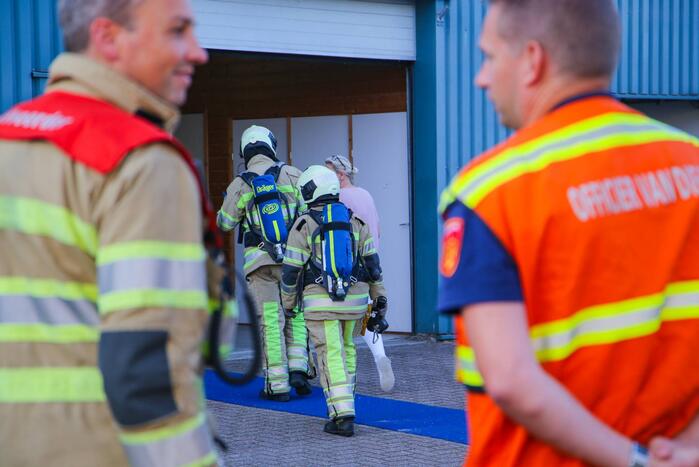 Bedrijfspand ontruimd door gaslucht