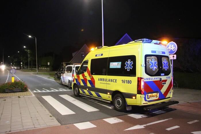 Kind op fiets aangereden door personenauto