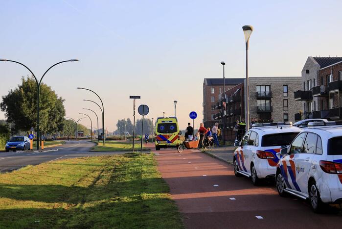 E-biker gewond bij botsing op auto