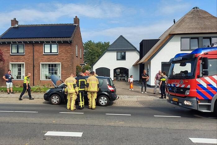 Brand in personenwagen snel geblust
