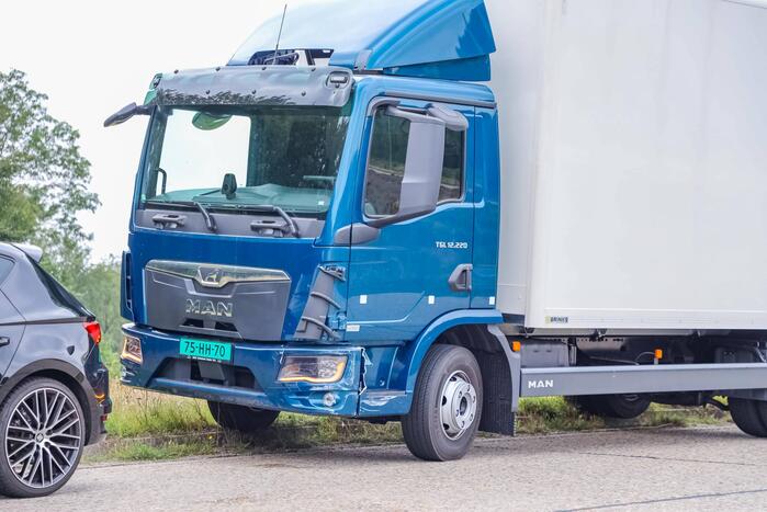 Aanrijding bij proefrit met vrachtwagen