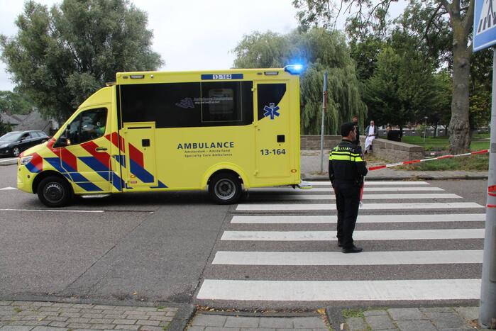 Scooterrijder en bestelbus met elkaar in botsing