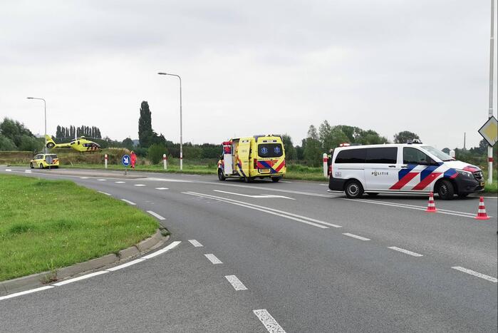 Traumahelikopter landt voor ongeval op kruising