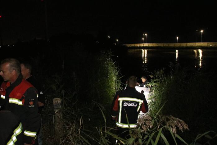Opvarenden met motorpech urenlang vast op het water