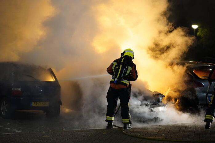 Zoveelste autobrand in dezelfde straat