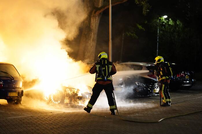 Zoveelste autobrand in dezelfde straat