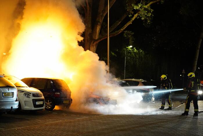 Zoveelste autobrand in dezelfde straat