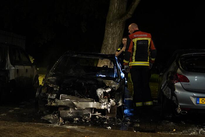 Zoveelste autobrand in dezelfde straat