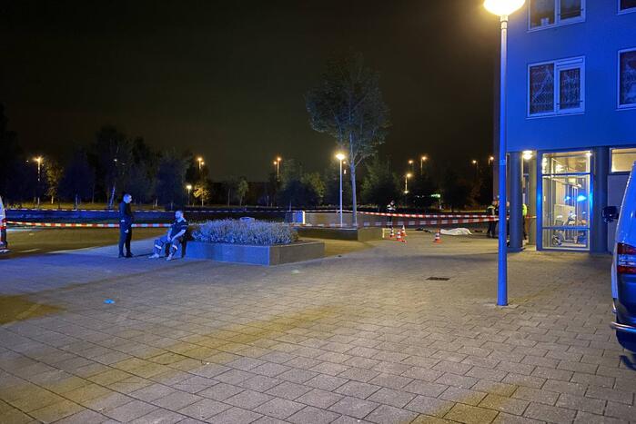 Persoon doodgeschoten nabij moskee