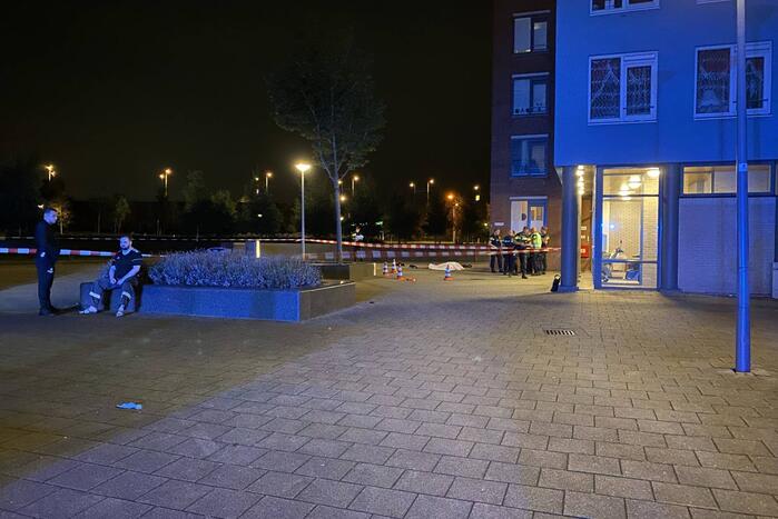 Persoon doodgeschoten nabij moskee