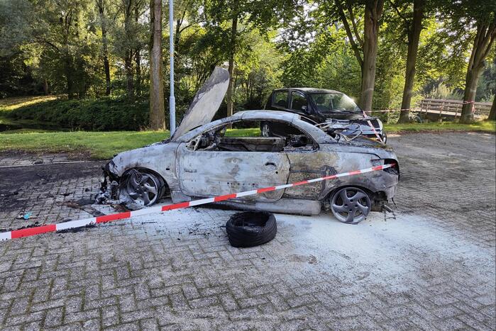 Enorme schade bij forse autobranden
