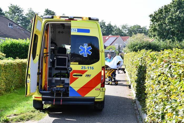 Brommerrijder crasht bij uitwijkmanoeuvre