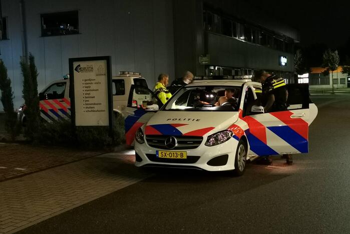 #Ede Politie haalt man van dak Hoefweg Ede.